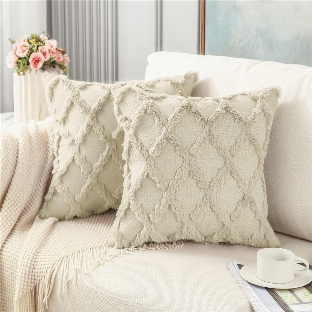 Pack of 2 Soft Plush Short Faux Wool Velvet Decorative Throw Pillow Covers Luxury Square Pillowcases Boho Cushion Covers for Couch Sofa Bedroom (18″x18″, Beige)